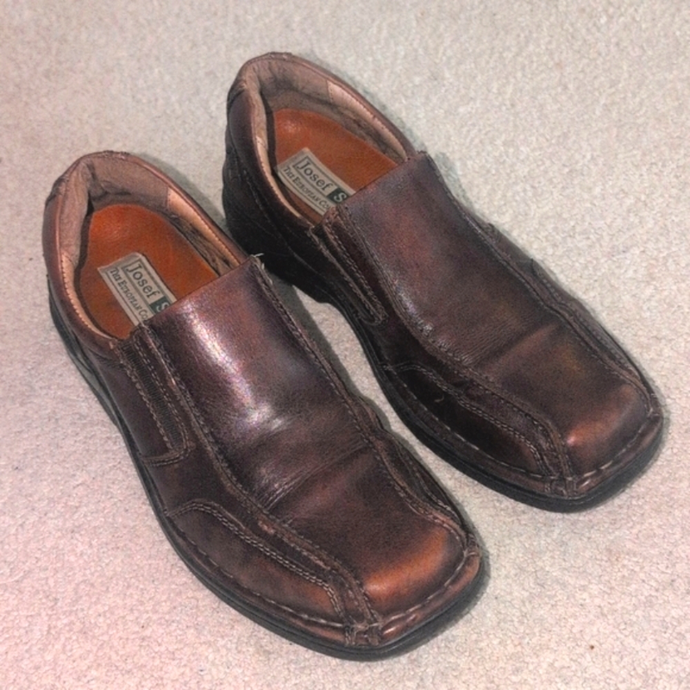 JOSEF SEIBEL Rich Brown Leather Slip-On Loafers